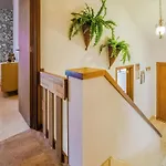 بيت للعطل Quiet Valley View Retreat