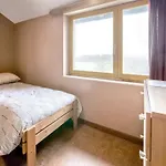 Quiet Valley View Retreat