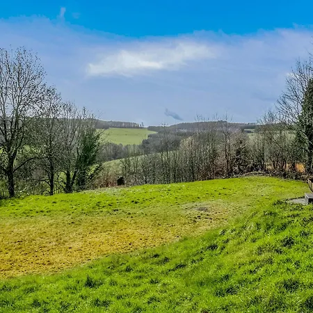 Quiet Valley View Retreat *