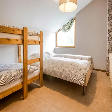 Quiet Valley View Retreat Roy