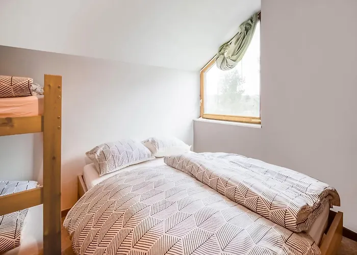 Quiet Valley View Retreat 度假居 *