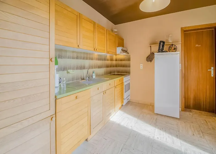 Quiet Valley View Retreat * Roy