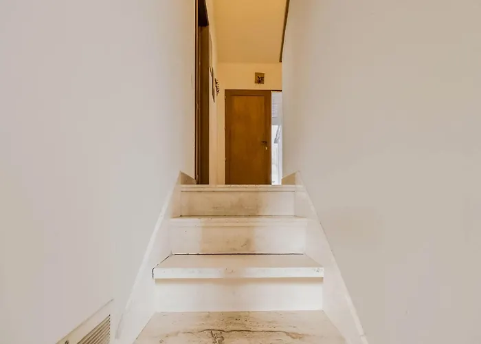 Quiet Valley View Retreat